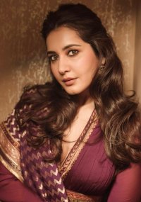 raashii khanna 2